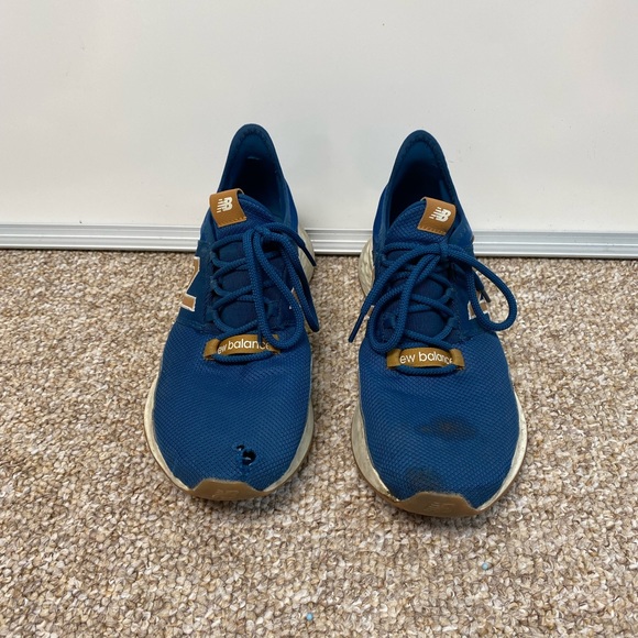 Fresh foam roav New Balance shoes 12US - Picture 2 of 2